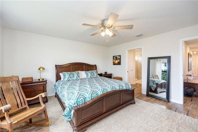 7186 Wilton DR, Naples, FL 34109