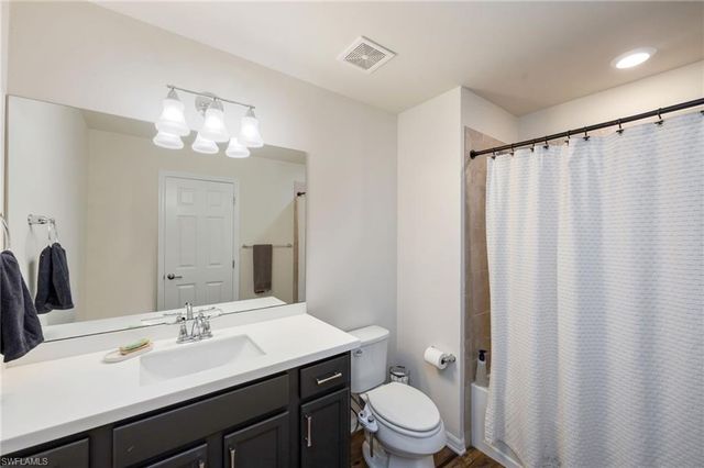 7186 Wilton DR, Naples, FL 34109