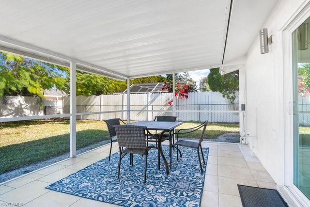 1207 Hernando ST, Naples, FL 34103