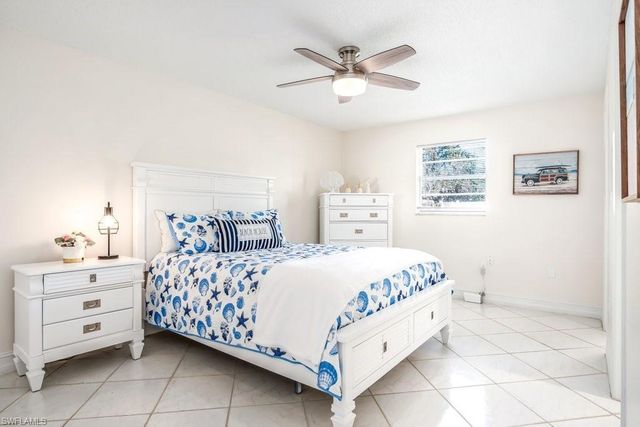 1207 Hernando ST, Naples, FL 34103