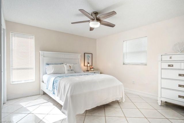 1207 Hernando ST, Naples, FL 34103