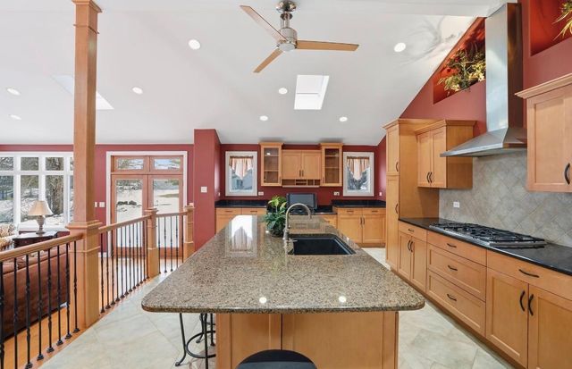 1527 Tanglewood Drive, Schererville, IN 46375