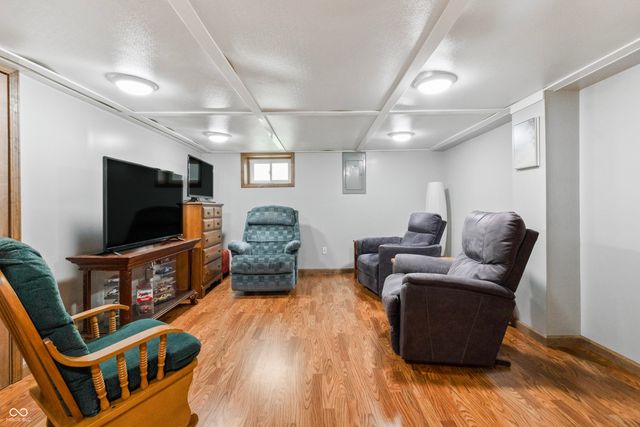 1344 W 1000 N, Fortville, IN 46040