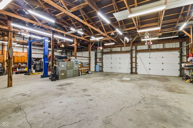 1344 W 1000 N, Fortville, IN 46040