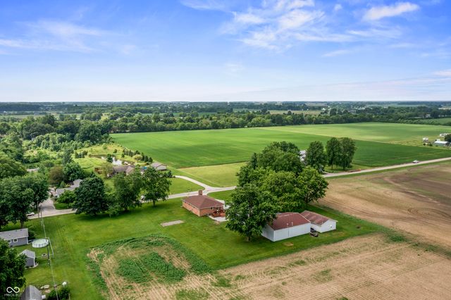 1344 W 1000 N, Fortville, IN 46040