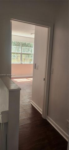 1599 Veracruz Lane, Weston, FL 33327
