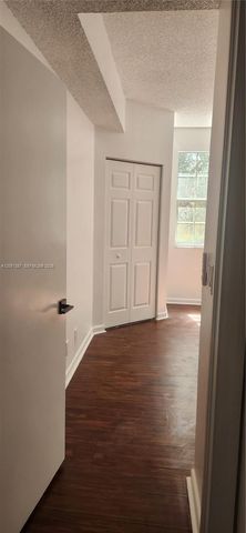 1599 Veracruz Lane, Weston, FL 33327