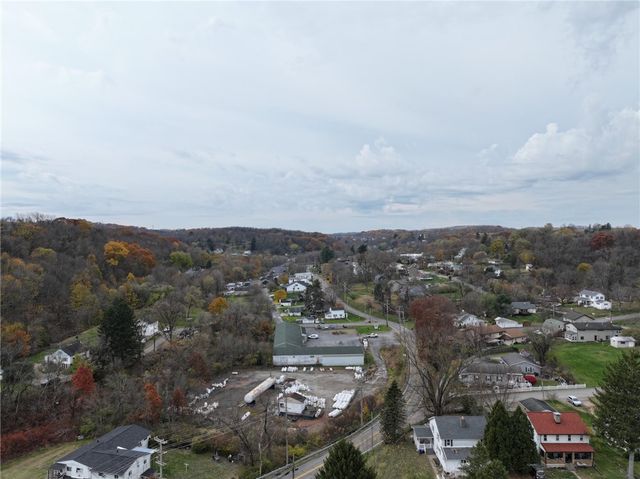 111 Poplar St, Imperial, PA 15126