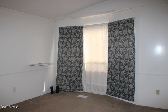 8603 S Loop Boulevard, California City, CA 93505