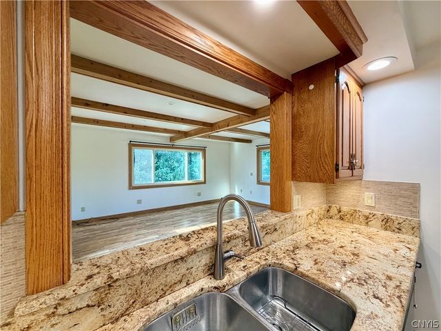 122 Silverlace Terrace, Camillus, NY 13219
