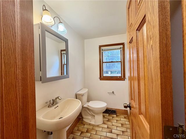 122 Silverlace Terrace, Camillus, NY 13219