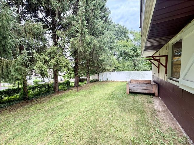 122 Silverlace Terrace, Camillus, NY 13219