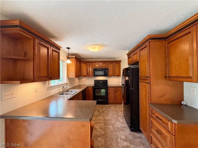 10845 Gregory Lane, North Royalton, OH 44133
