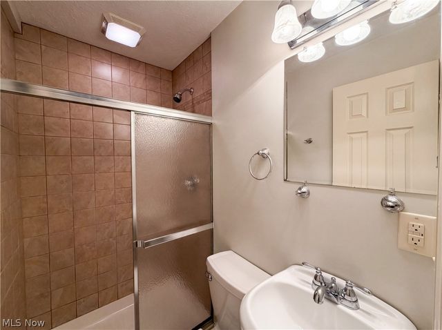 10845 Gregory Lane, North Royalton, OH 44133