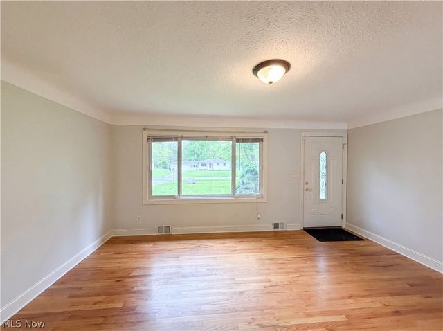 10845 Gregory Lane, North Royalton, OH 44133