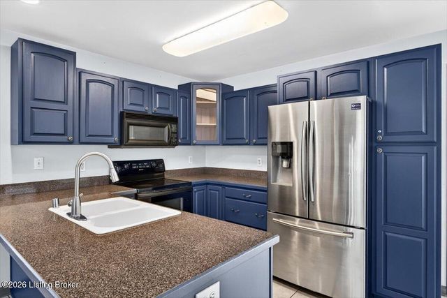 11304 Cox Ave, Louisville, KY 40223