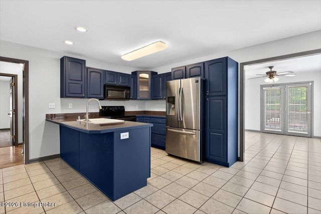11304 Cox Ave, Louisville, KY 40223