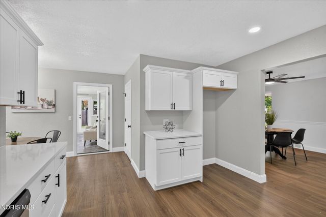 2605 Densmore Drive, Toledo, OH 43606