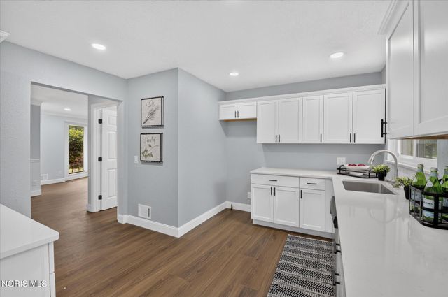 2605 Densmore Drive, Toledo, OH 43606