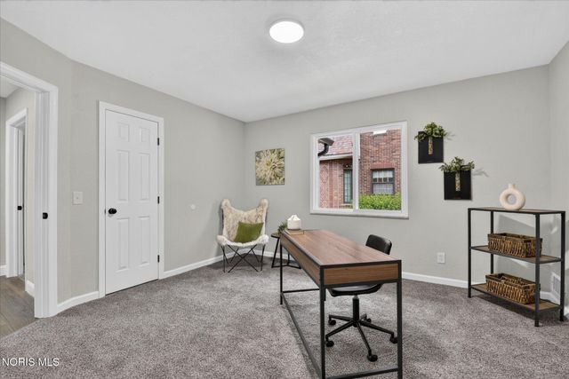 2605 Densmore Drive, Toledo, OH 43606