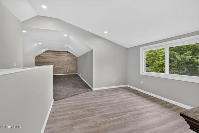 2605 Densmore Drive, Toledo, OH 43606