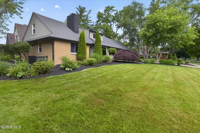2605 Densmore Drive, Toledo, OH 43606