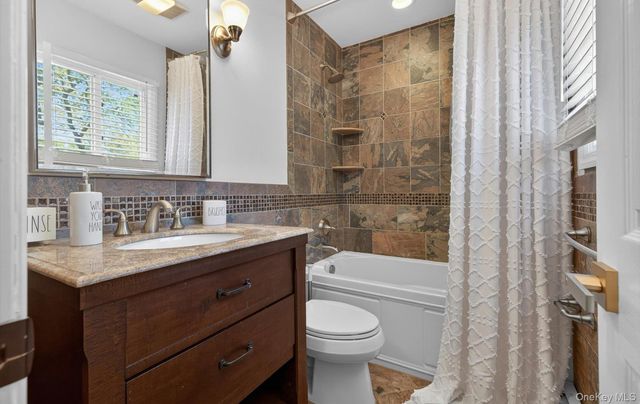 10 Wentworth Drive, Dix Hills, NY 11746
