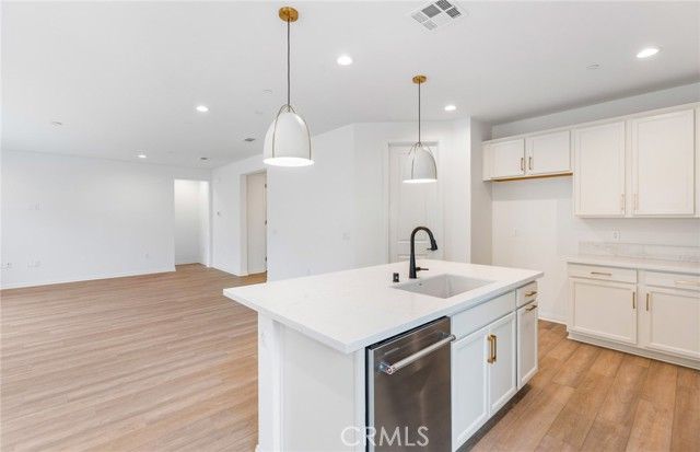 4085 Hudson Lane, Lake Elsinore, CA 92530