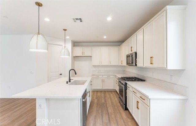 4085 Hudson Lane, Lake Elsinore, CA 92530