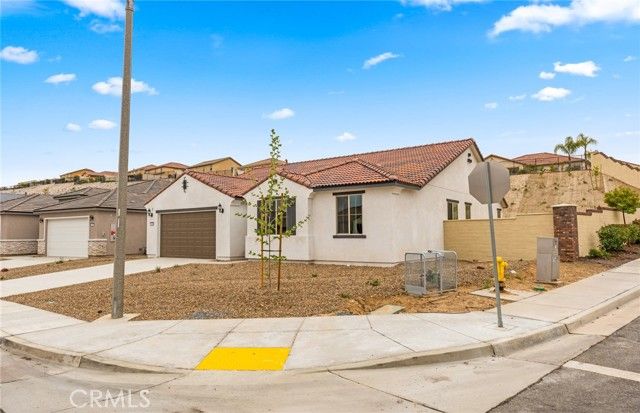 4085 Hudson Lane, Lake Elsinore, CA 92530