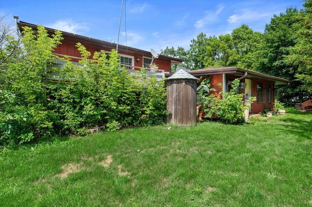 N6294 County Road DD, Burlington, WI 53105