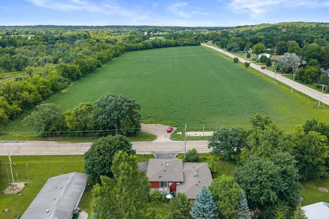 N6294 County Road DD, Burlington, WI 53105