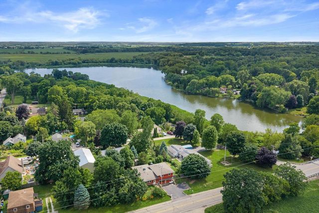 N6294 County Road DD, Burlington, WI 53105