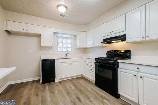 1149 Alpine Hills Drive, Stone Mountain, GA 30083