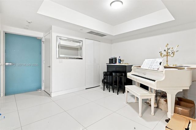 1010 Brickell Avenue 2403, Miami, FL 33131