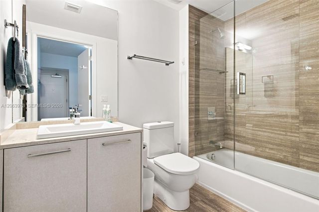 1010 Brickell Avenue 2403, Miami, FL 33131