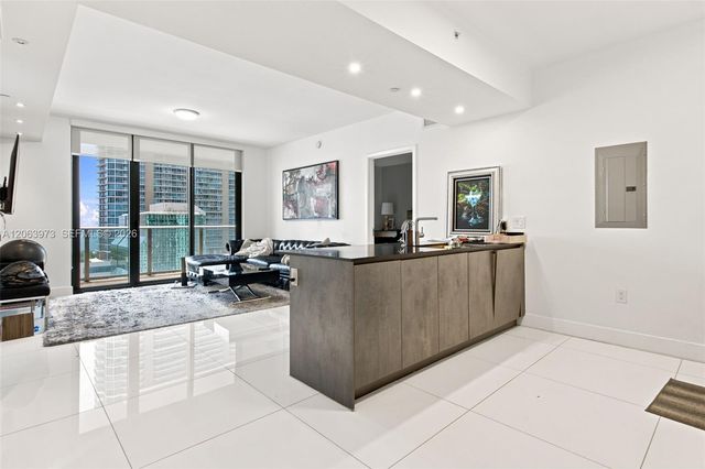 1010 Brickell Avenue 2403, Miami, FL 33131