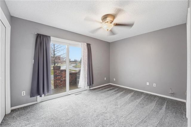 212 E Hansen Court, Independence, MO 64055