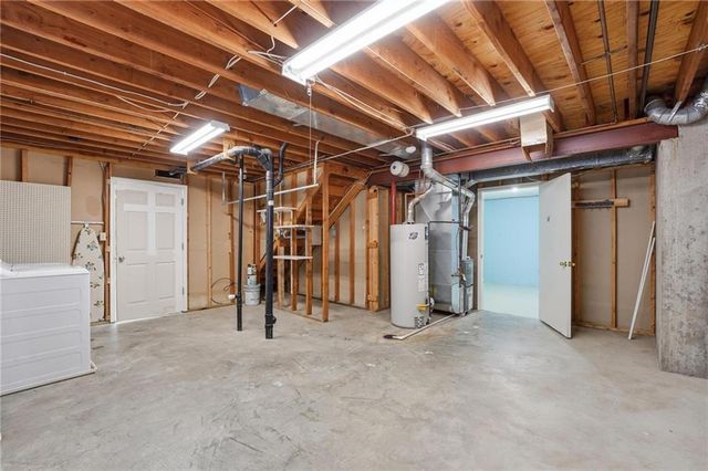 212 E Hansen Court, Independence, MO 64055