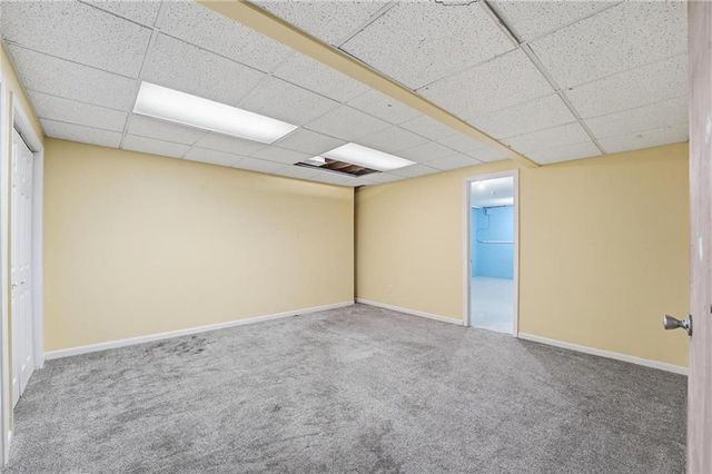 212 E Hansen Court, Independence, MO 64055