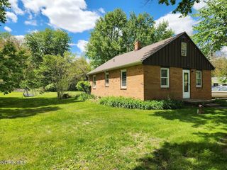 2048 S Berkey Southern Road, Swanton, OH 43558