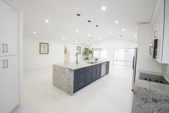 11071 Baybreeze Way, Boca Raton, FL 33428