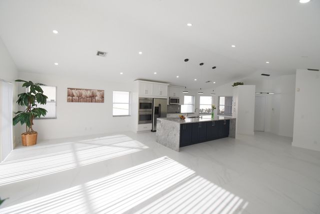 11071 Baybreeze Way, Boca Raton, FL 33428