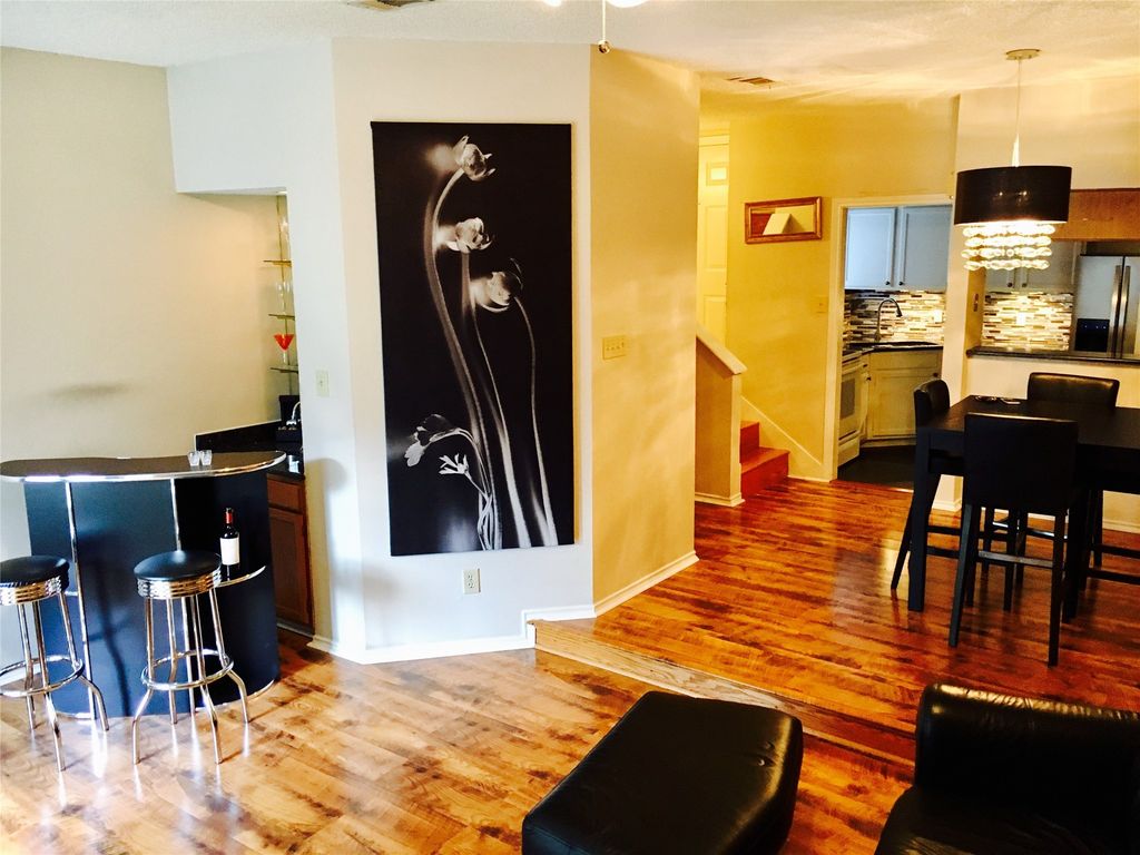 4067 Beltway Drive 114, Addison, TX 75001