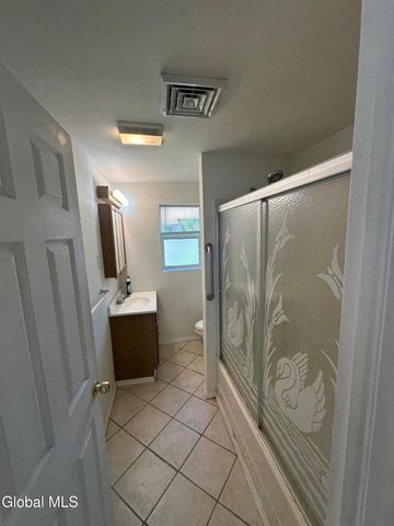 6963 Fuller Station Road, Schenectady, NY 12303