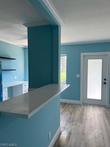 473 12th AVE S # B2, Naples, FL 34102