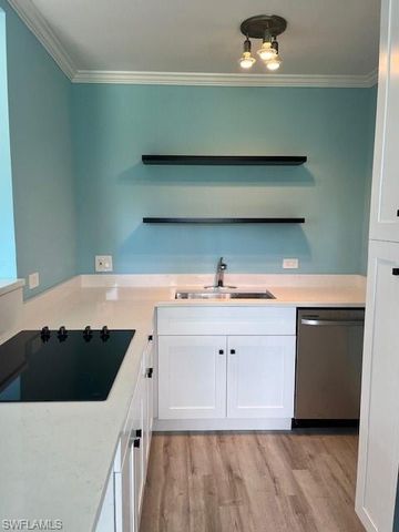 473 12th AVE S # B2, Naples, FL 34102