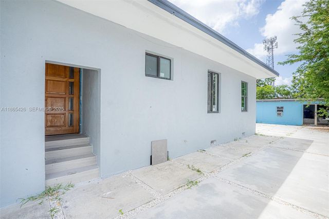666 NW 28th Street, Miami, FL 33127