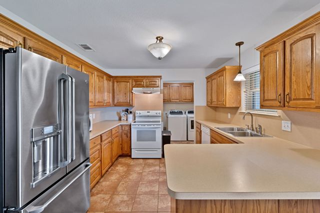 711 Apple Lane, Midlothian, TX 76065