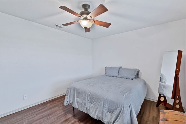 711 Apple Lane, Midlothian, TX 76065